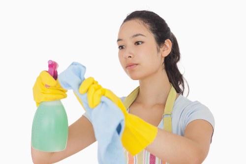 Professional Sutton cleaners providing home cleaning services